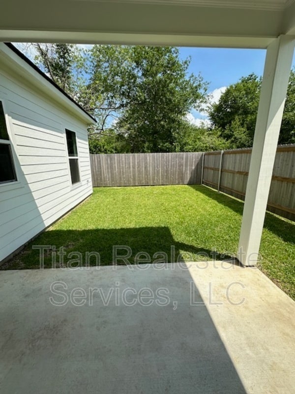 Building Photo - 124 Jagged Grove Ln