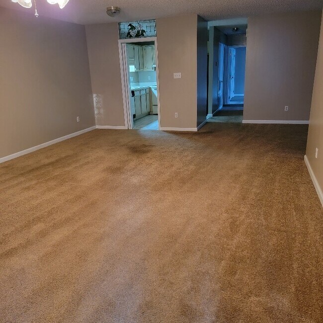 Building Photo - Available November 14, 2021