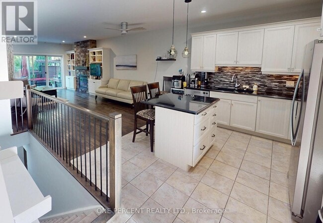 Building Photo - 37 Pierpoint Dr