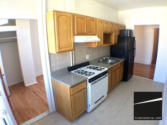 Foto del edificio - 3112 42nd St