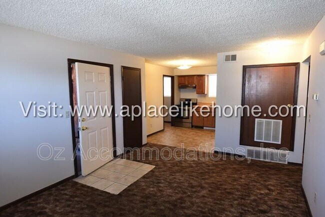 Foto del edificio - 8201 Spring Valley Rd