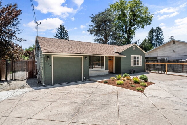 Building Photo - 510 Keene Dr