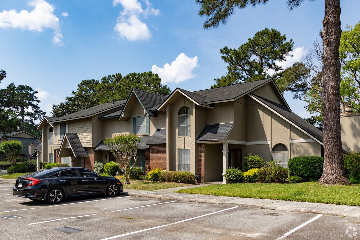The Shadows Apartments in Savannah, GA