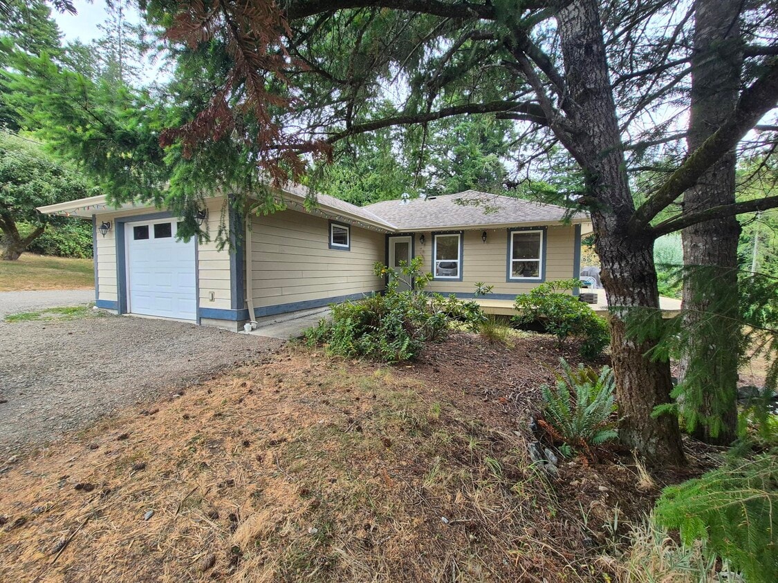 Primary Photo - 2107 Mowich Dr