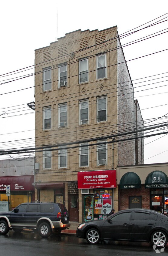 Foto del edificio - 349 Saw Mill River Rd