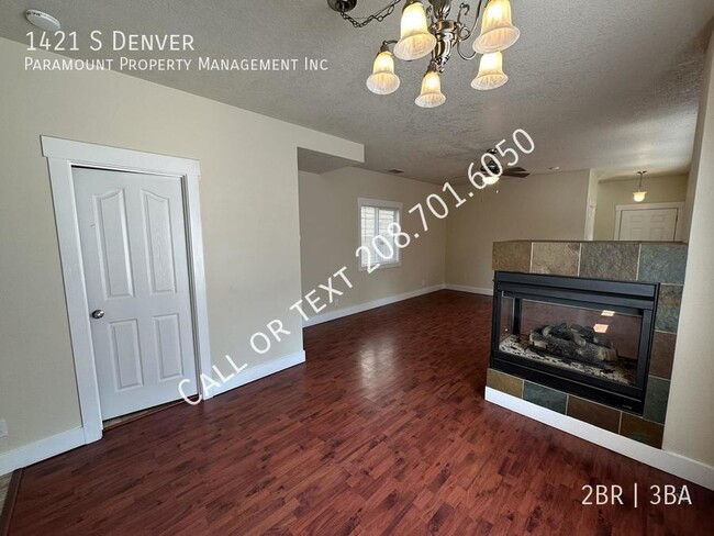 Building Photo - 1421 S Denver-
