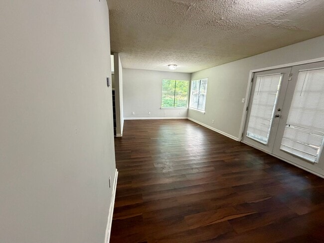 Building Photo - Welcome home!