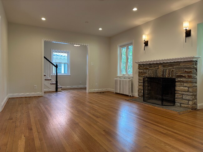Building Photo - 4424 Brandywine St NW
