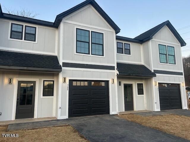 Foto principal - 705 N Main Ave