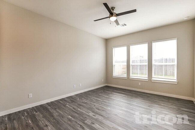 Building Photo - 22807 Terrazzo Dr