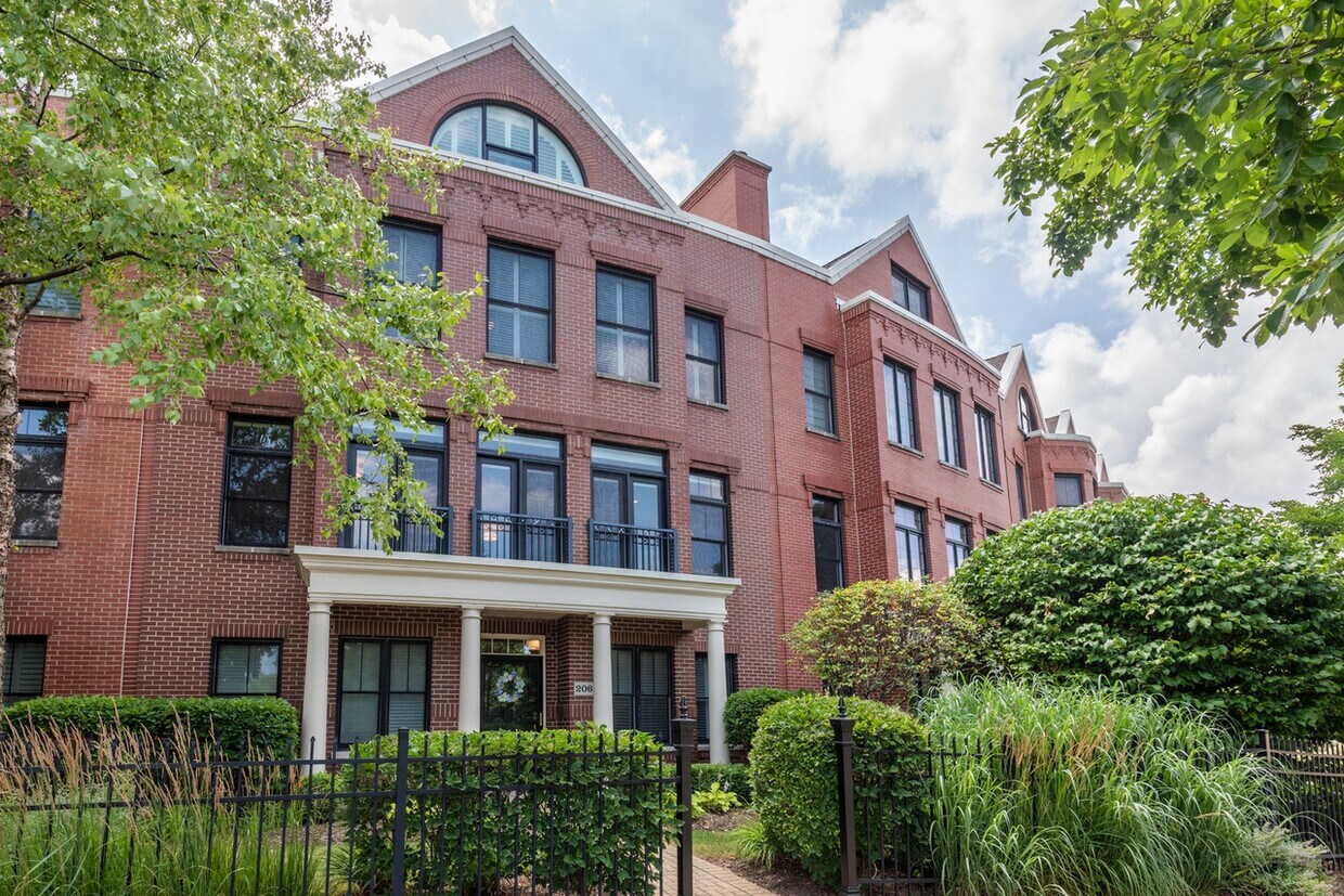 Foto principal - 2061 Valor Ct
