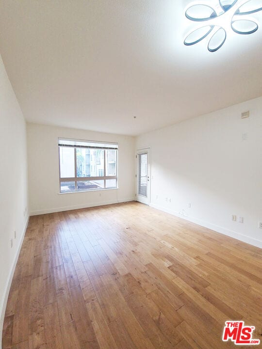 Foto del edificio - 100 S Alameda St