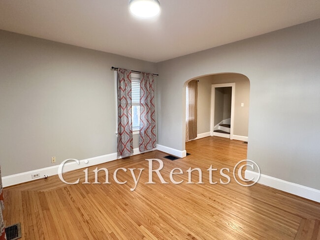 Foto del edificio - 3559 Rawson Pl