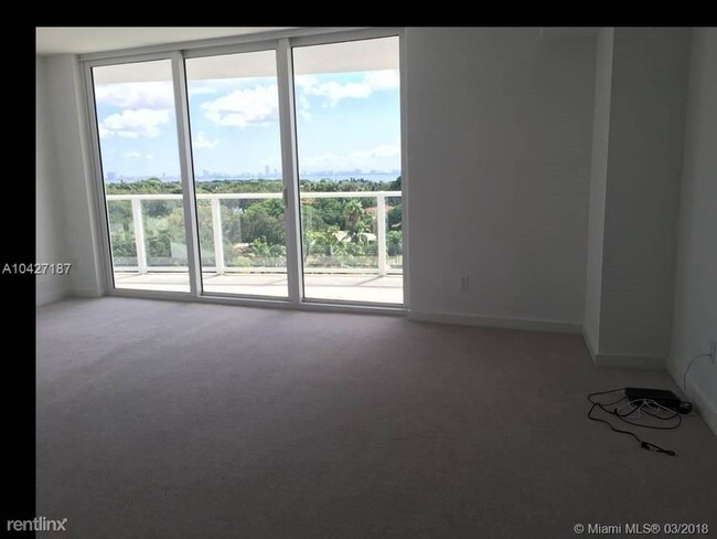 Building Photo - 2 br, 2 bath  - 4250 Biscayne Blvd Ste 77