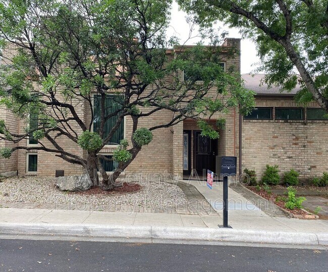 Foto del edificio - 8907 Willmon Way