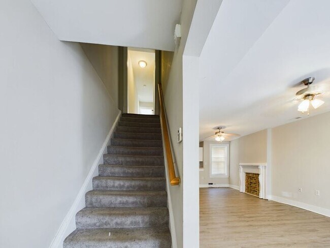Foto del edificio - 1824 Parkwood Ave