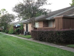 Building Photo - 8801 Hammerly Blvd