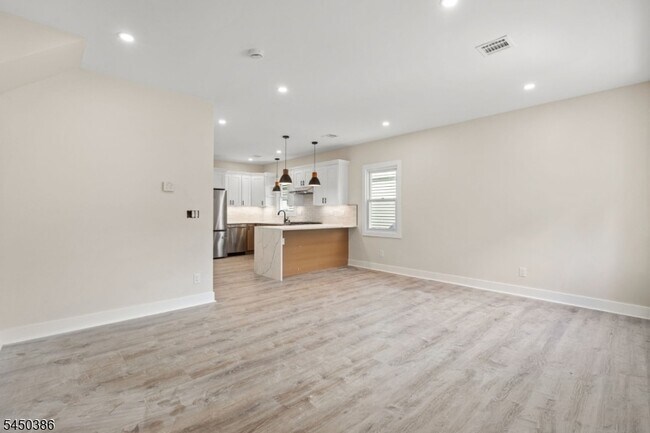 Foto del edificio - 827 Murray St