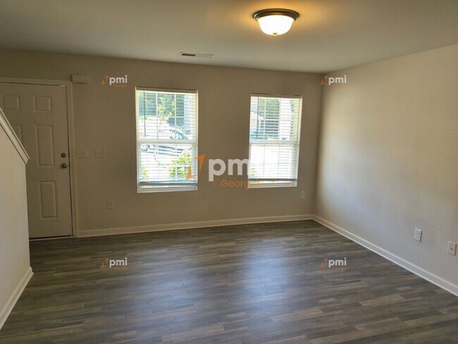 Building Photo - 1552 Austin Dr