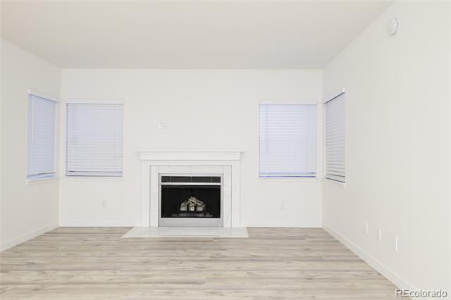 Foto del edificio - 8741 Dawson St