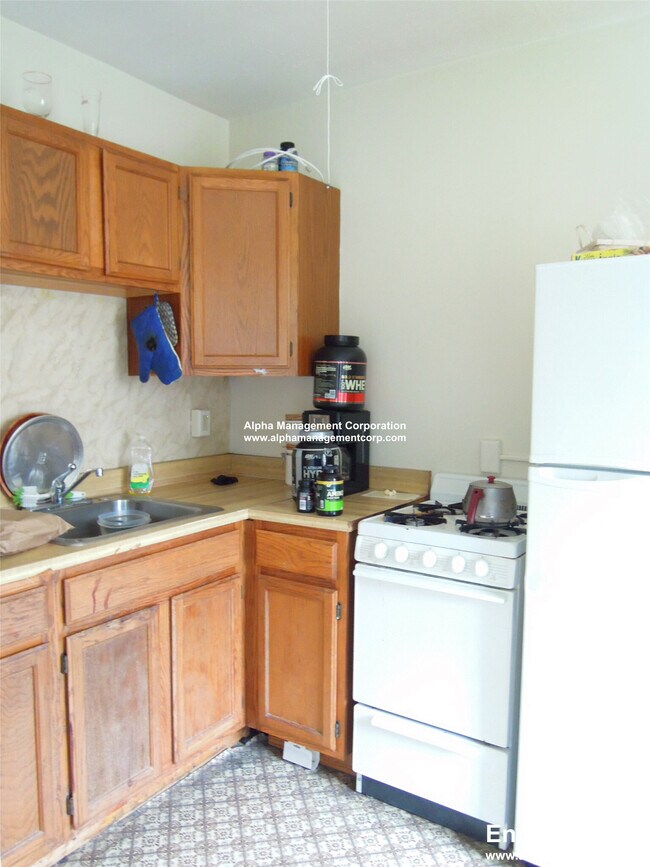 Foto del edificio - 349 Pleasant St