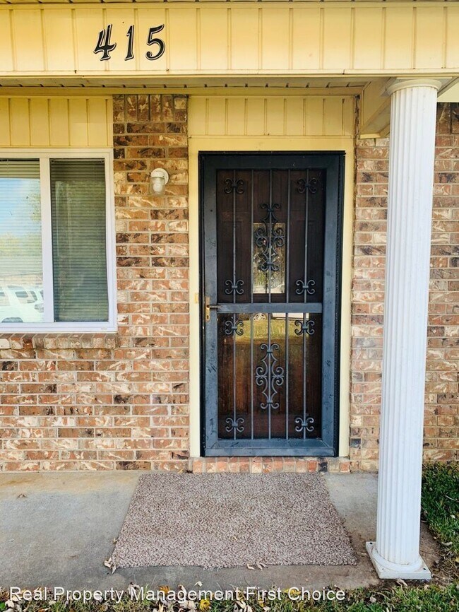 Foto del edificio - 3 br, 1.5 bath House - 415 East 42nd Circle