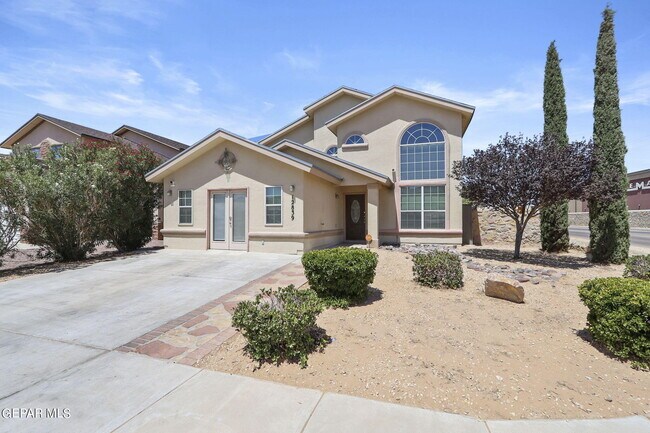 Building Photo - 12839 Hueco Hill Dr