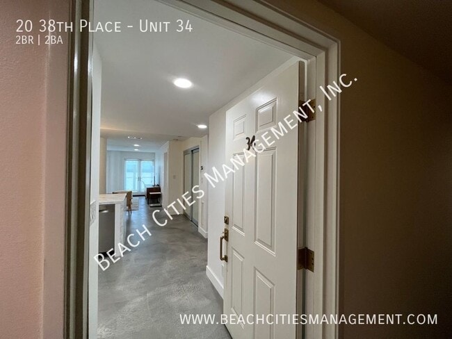 Building Photo - 20 38th Pl