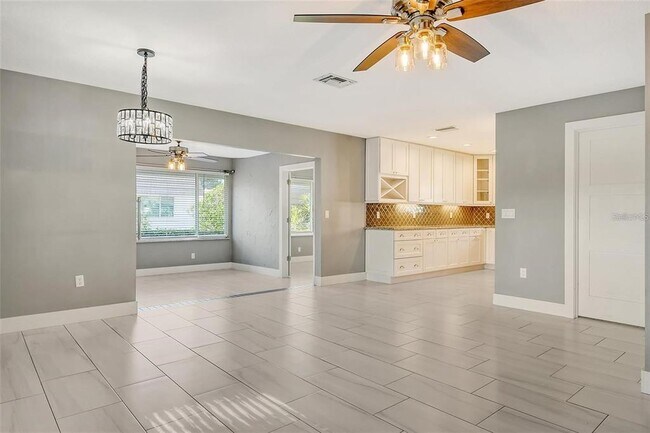 Foto del edificio - 2332 Canalbluff Pl
