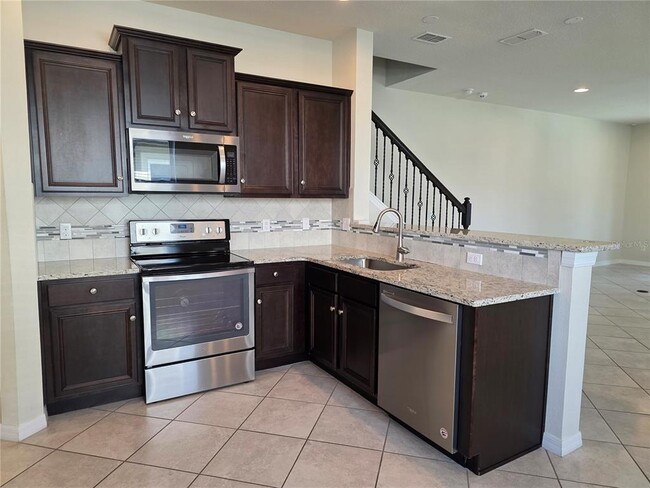 Building Photo - 1069 Pavia Dr