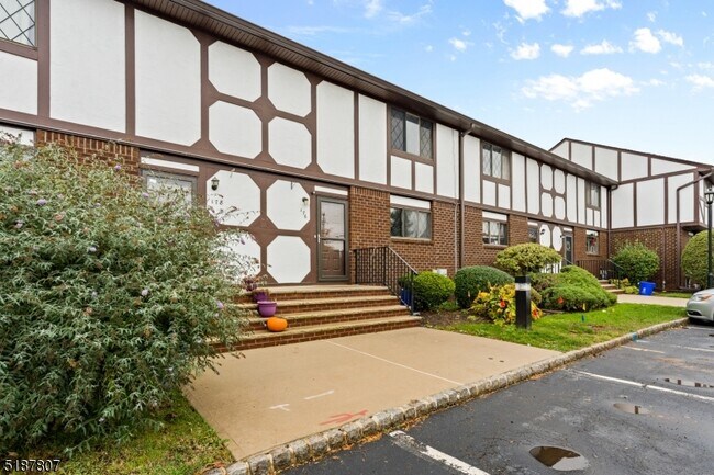 Foto del edificio - 176 Wildflower Ln