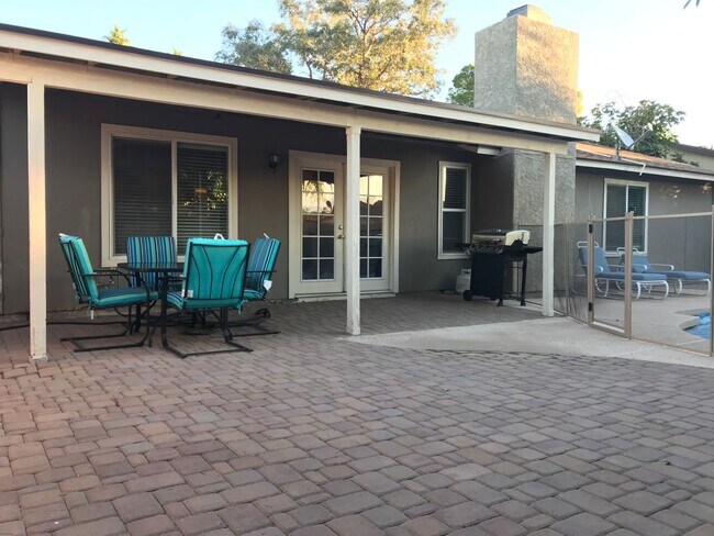 Foto del edificio - great home in scottsdale with pool and solar