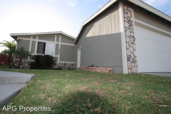 Building Photo - 2 br, 2 bath House - 5665 Millstone Pl.