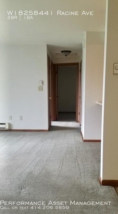 Building Photo - 2 bedroom in Muskego WI 53150