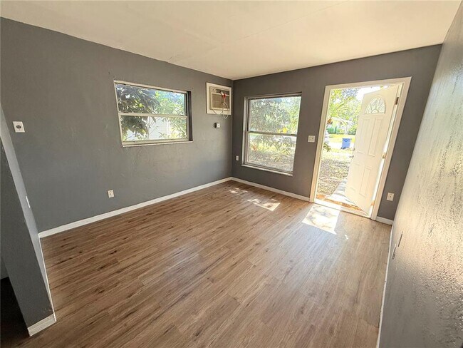 Foto del edificio - 731 71st Ave N