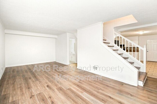 Foto del edificio - 2142 Fairway Ct SE