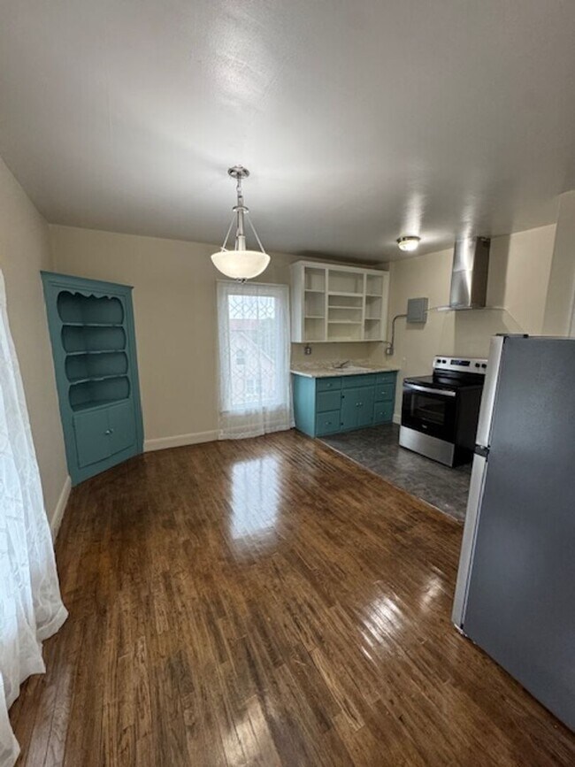 Foto del edificio - 721 Hillside St