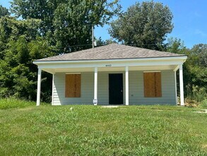 Building Photo - 4443 Suncrest Dr