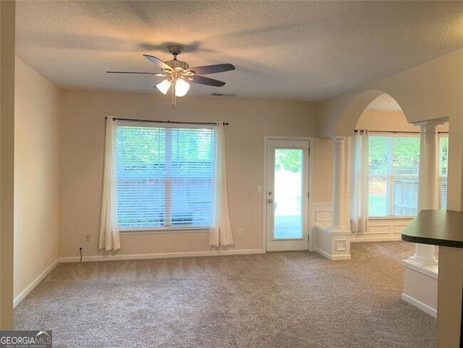 Foto del edificio - 3609 Silver Brooke Ln