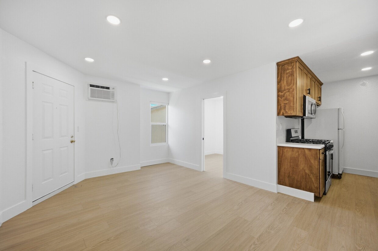 1040 Gardena - 1040 Gardena