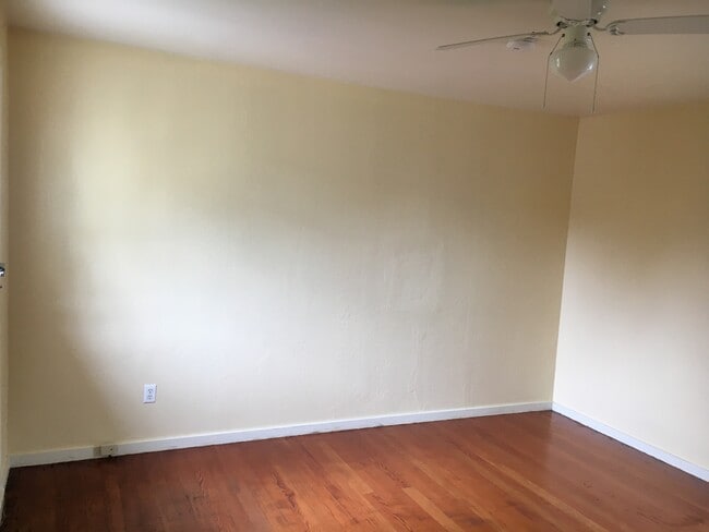 Building Photo - 203 Younglove Ave