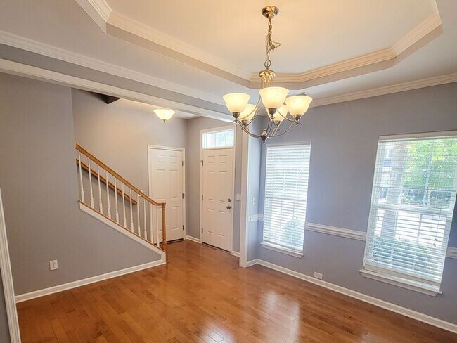 Foto del edificio - 325 Majesty Ct