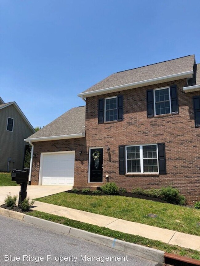 Foto del edificio - 3 br, 2.5 bath House - 624 Saint Andrews D...