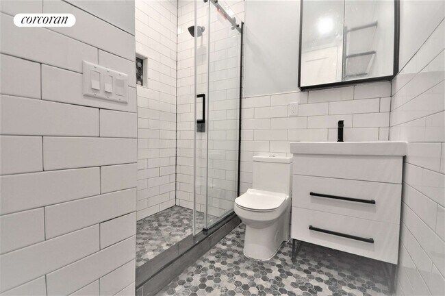 Building Photo - 49 E 56th St