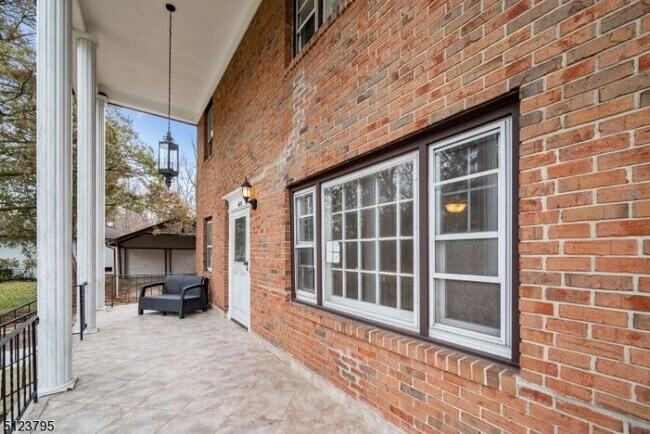 Foto del edificio - 480 Parkway Dr