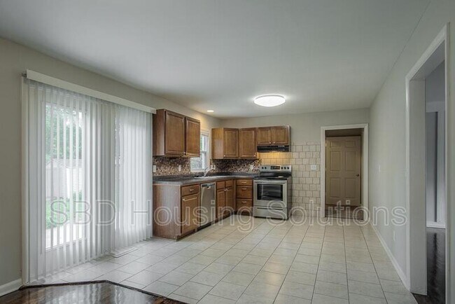 Foto del edificio - 13716 Cypress Ave