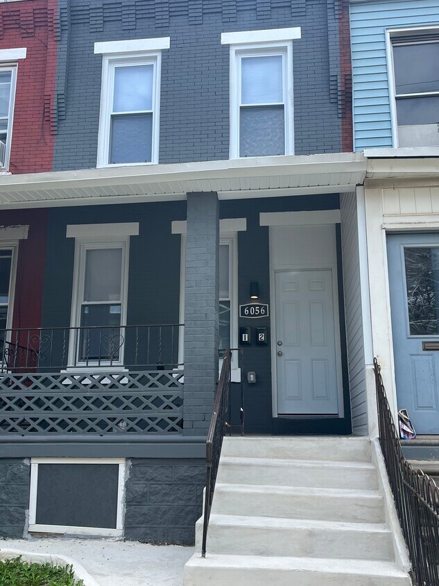 Primary Photo - 6056 W Girard Ave