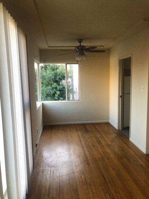 Foto del edificio - 731 S Mansfield Ave