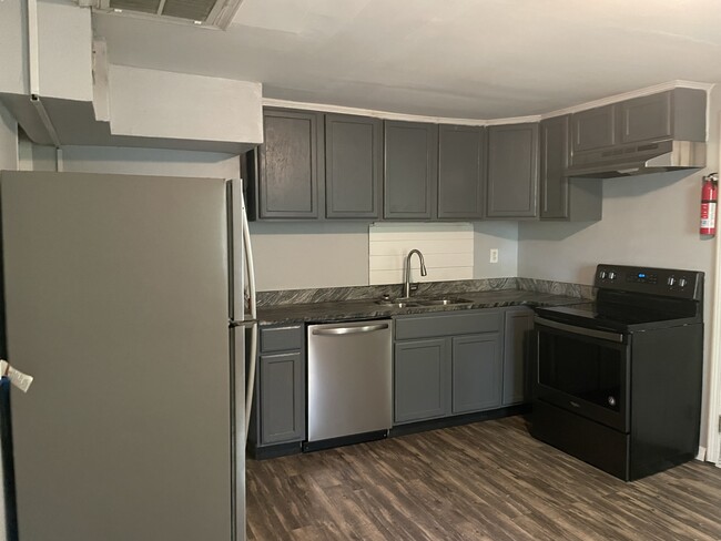 Foto del edificio - 207 Colleton Rd