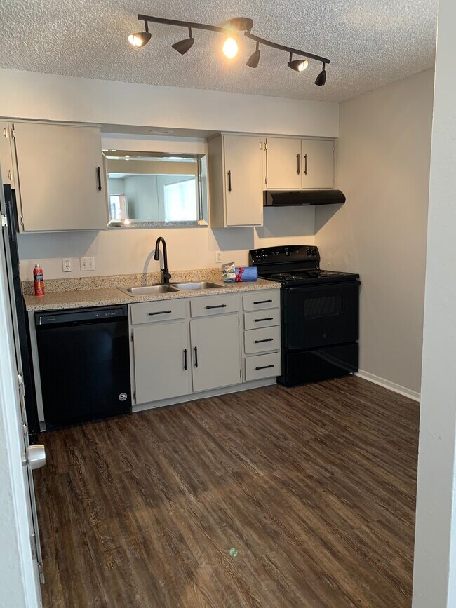 Peppertree Apartment Homes Apartments Odessa, TX